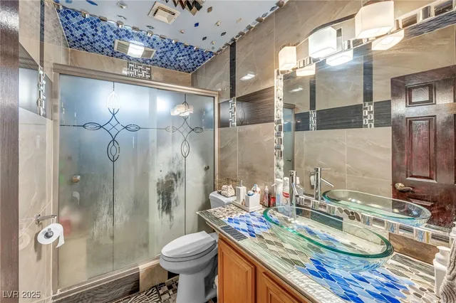 $399,500 | 54 Del Amo Drive, Las Vegas, NV 89110