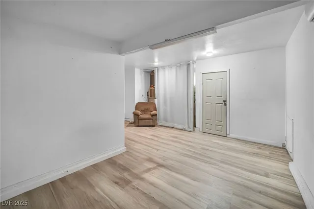 $399,500 | 54 Del Amo Drive, Las Vegas, NV 89110