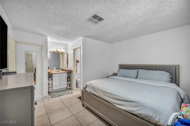 $399,500 | 54 Del Amo Drive, Las Vegas, NV 89110