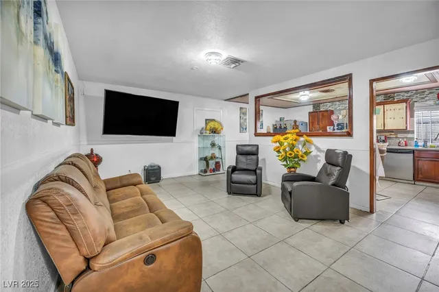 $399,500 | 54 Del Amo Drive, Las Vegas, NV 89110