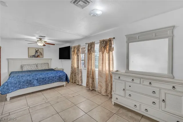 $399,500 | 54 Del Amo Drive, Las Vegas, NV 89110