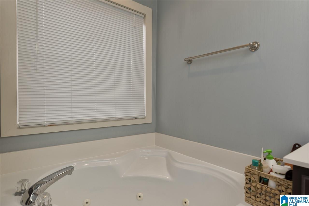 1102 Weybridge Road Pelham, AL 35124 - Photo 13 of 27