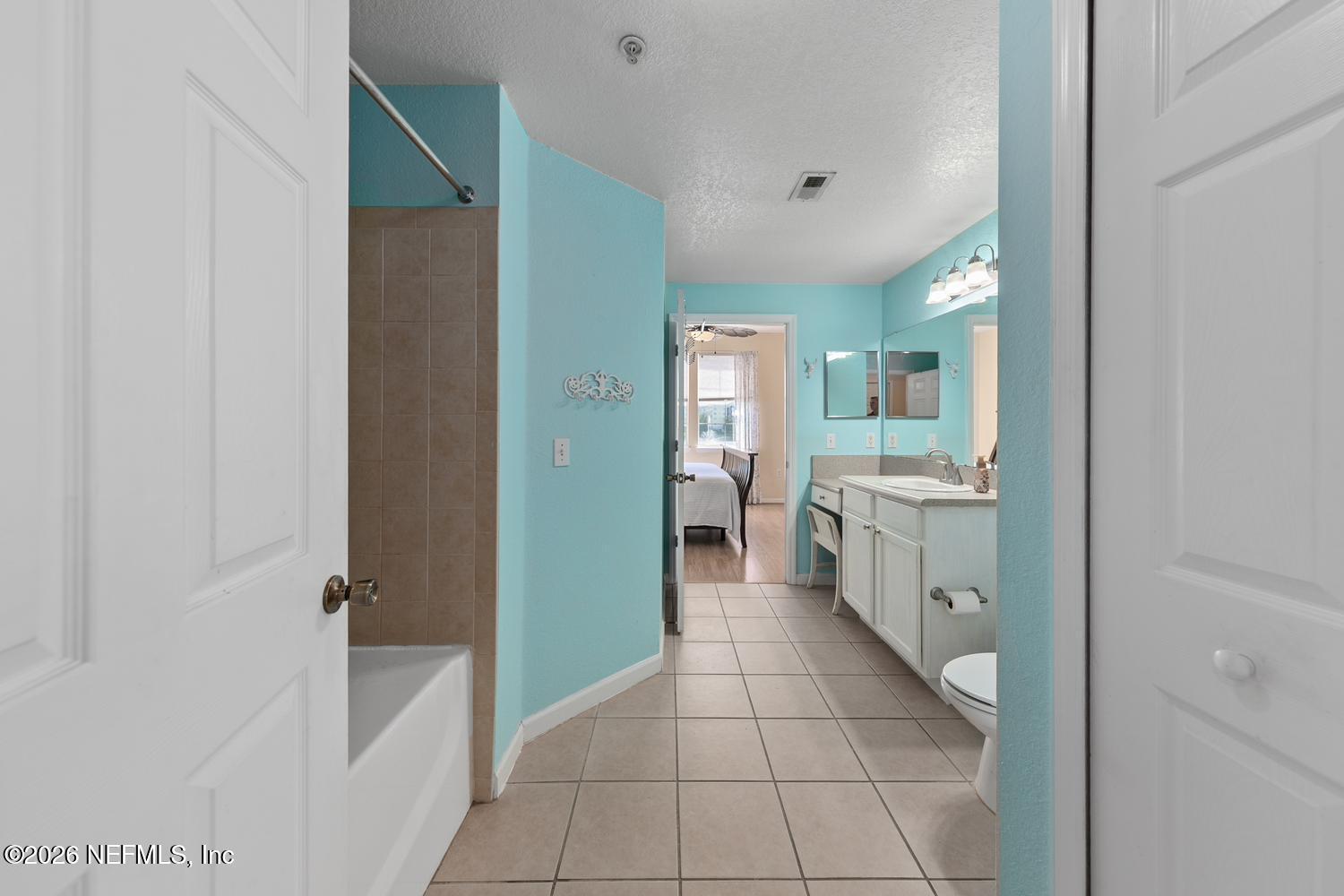 8550 Touchton Road, Unit 1124 Jacksonville, FL 32216 - Photo 15 of 29 bathroom view 2