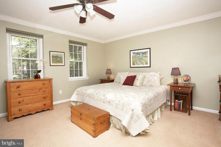 2149 Pond View Court Reston, VA 20191 - Photo 14 of 19 Master Bedroom