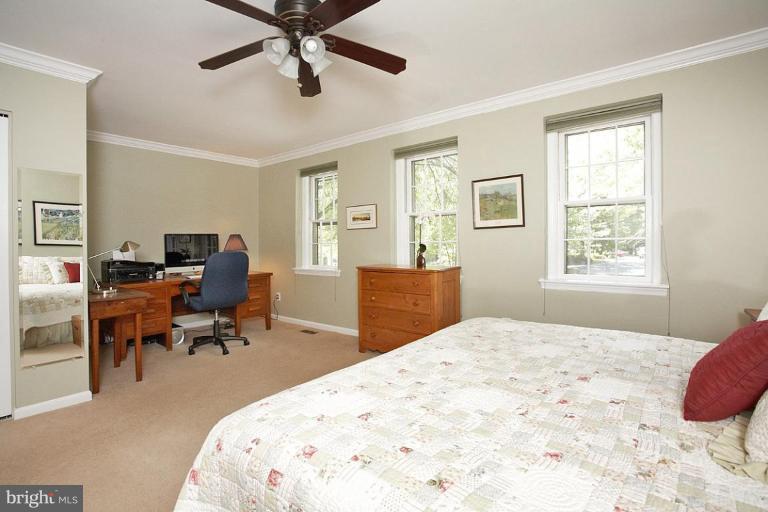 2149 Pond View Court Reston, VA 20191 - Photo 15 of 19 Master Bedroom #2