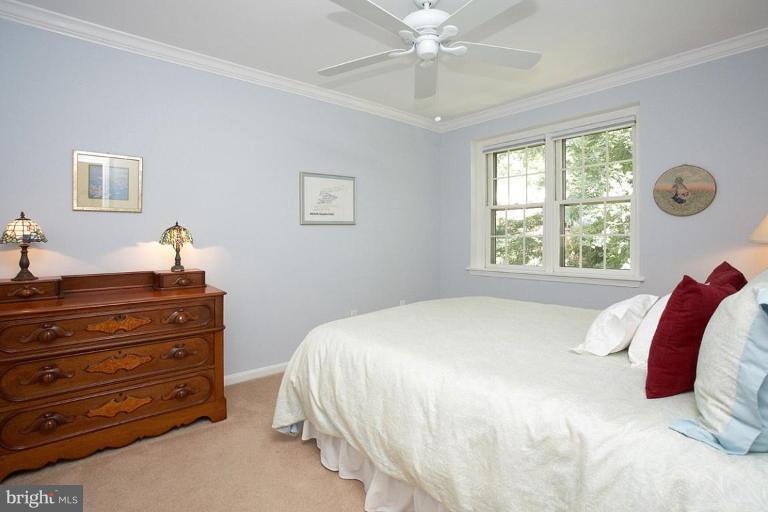 2149 Pond View Court Reston, VA 20191 - Photo 18 of 19 Bedroom #2