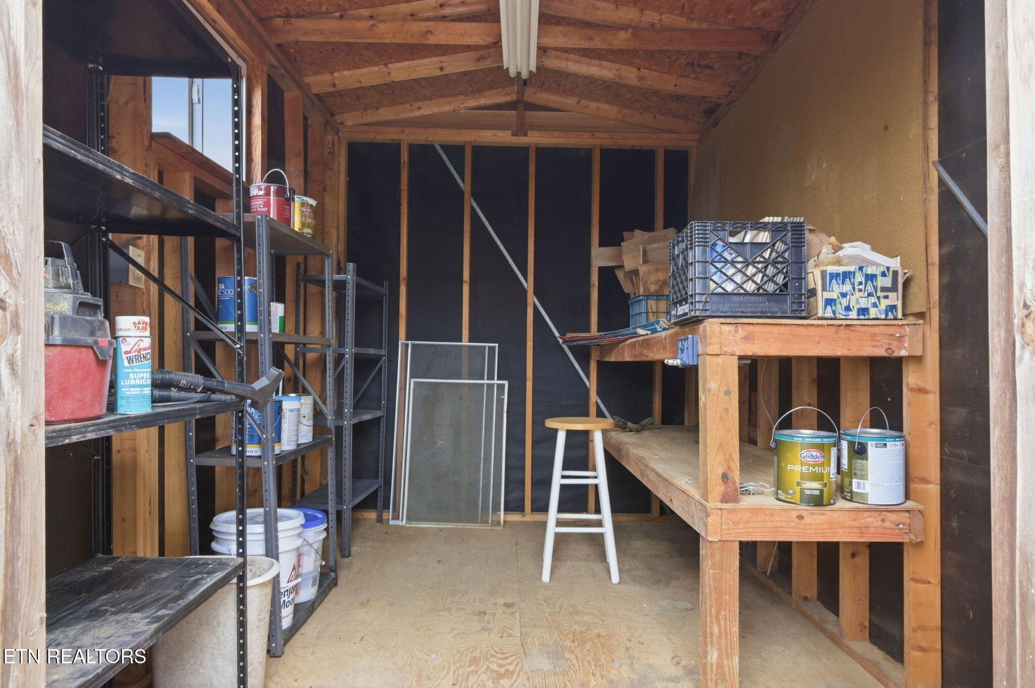 353 East Wolf Valley Road Heiskell, TN 37754 - Photo 34 of 34 a view of entryway and hall