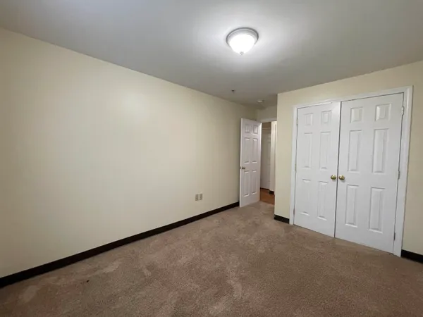 $1,899 | 99 Eastern Avenue, Unit 304, Manchester, NH 03104