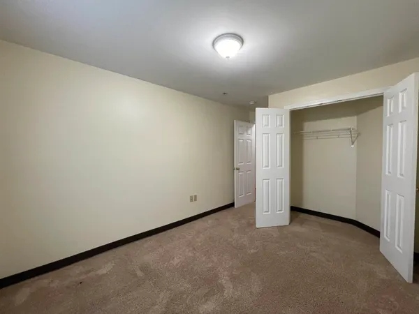 $1,899 | 99 Eastern Avenue, Unit 304, Manchester, NH 03104