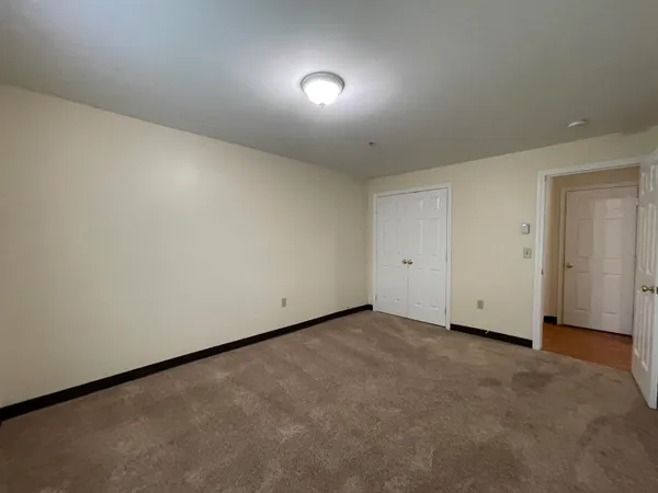 $1,899 | 99 Eastern Avenue, Unit 304, Manchester, NH 03104