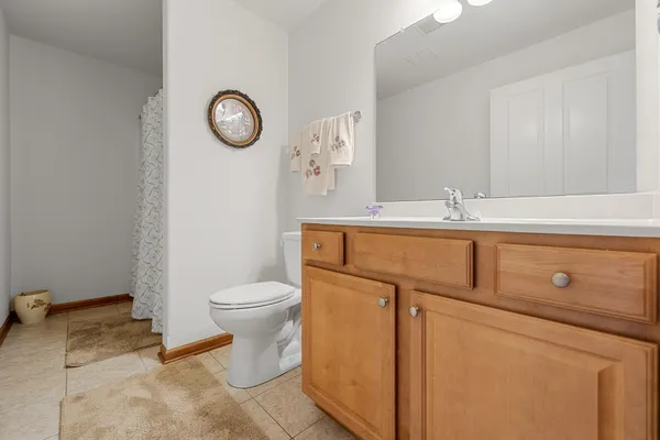 $269,900 | 1795 Woodland Way, Slinger, WI 53086