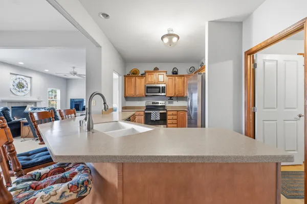 $269,900 | 1795 Woodland Way, Slinger, WI 53086