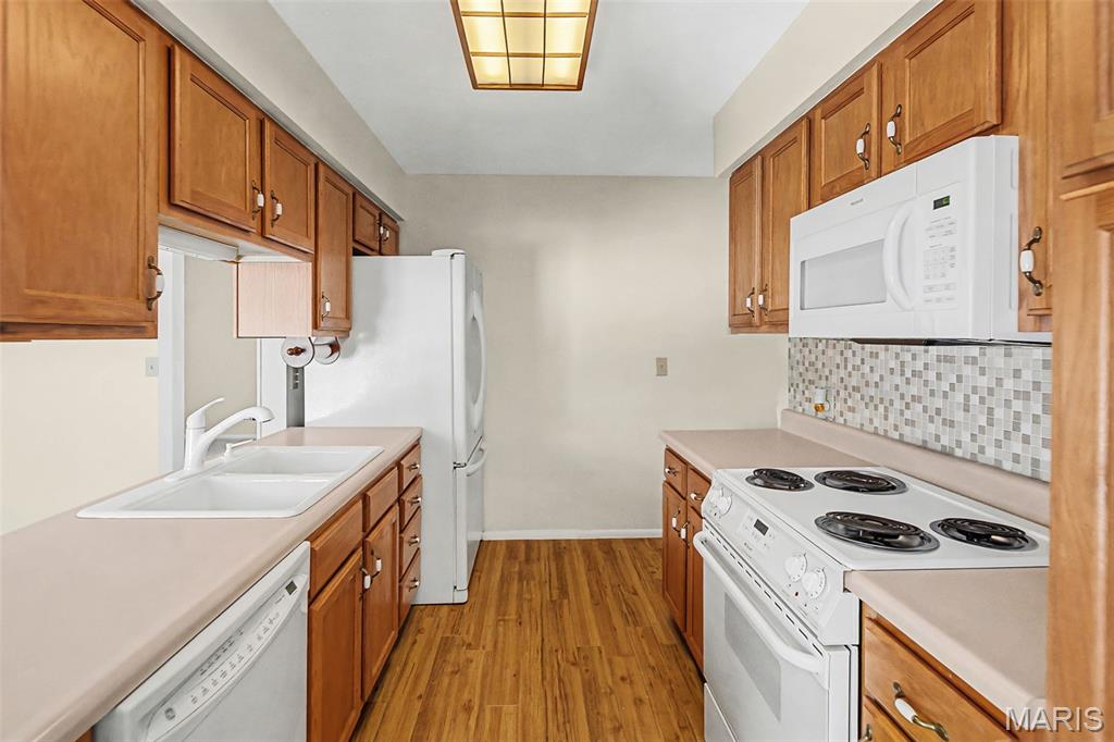 2339 Chadwick Drive Alton, IL 62002 - Photo 15 of 35