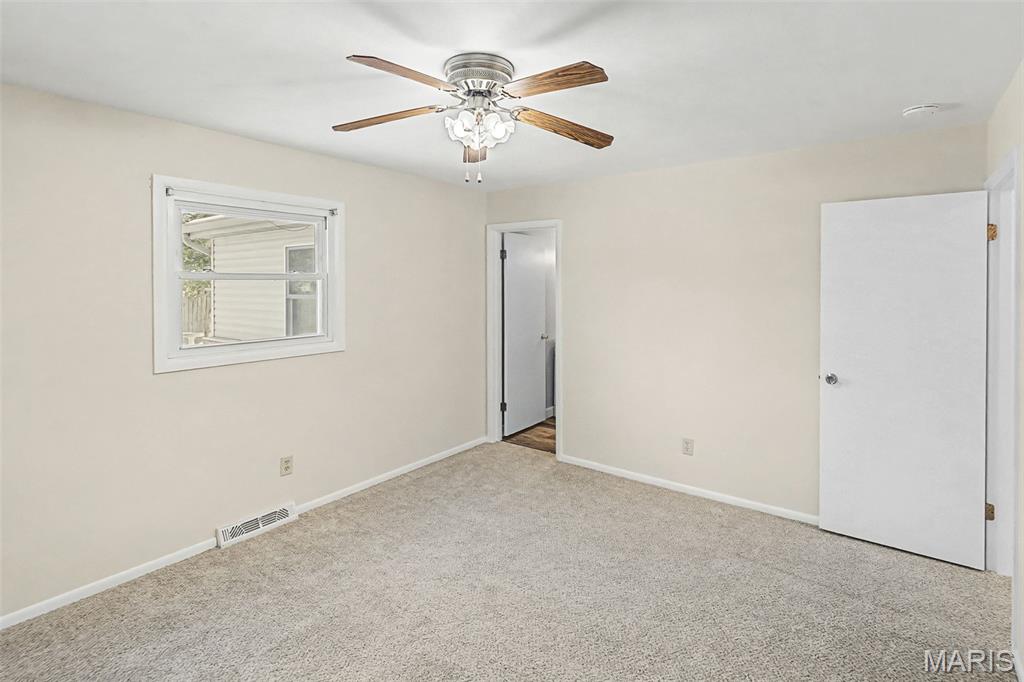 2339 Chadwick Drive Alton, IL 62002 - Photo 23 of 35