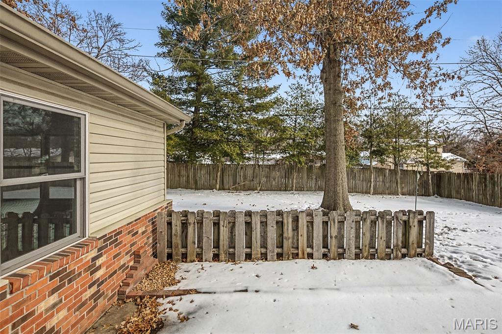 2339 Chadwick Drive Alton, IL 62002 - Photo 31 of 35