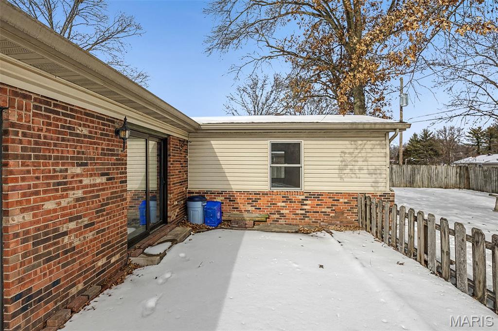 2339 Chadwick Drive Alton, IL 62002 - Photo 32 of 35