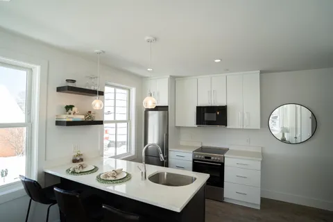 $399,900 | 238 Deer Street, Unit 207, Portsmouth, NH 03801