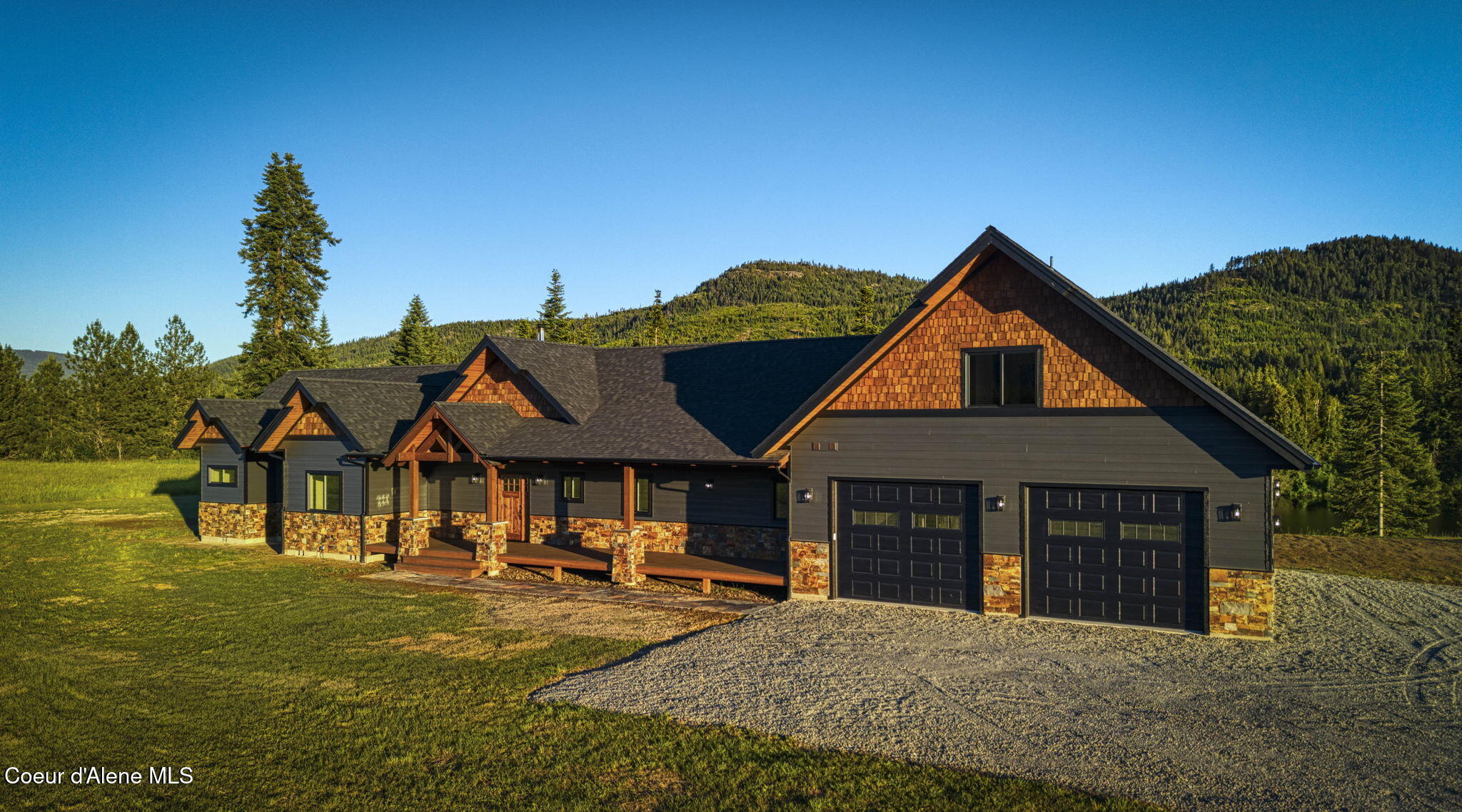 4450 Dufort Road Sagle, ID 83860 - Photo 71 of 81 Front Exterior