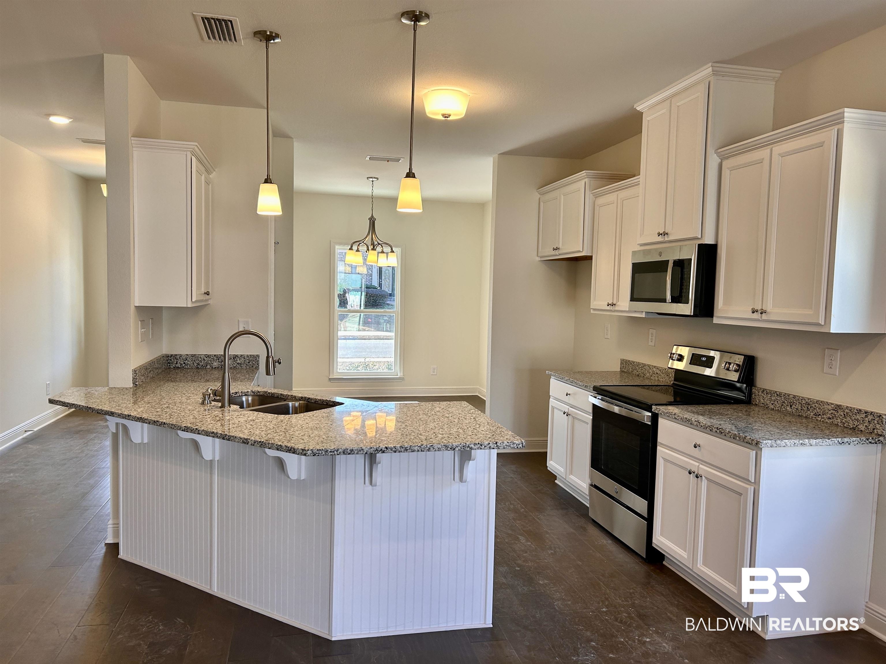 23526 Dundee Circle Foley, AL 36535 - Photo 3 of 9