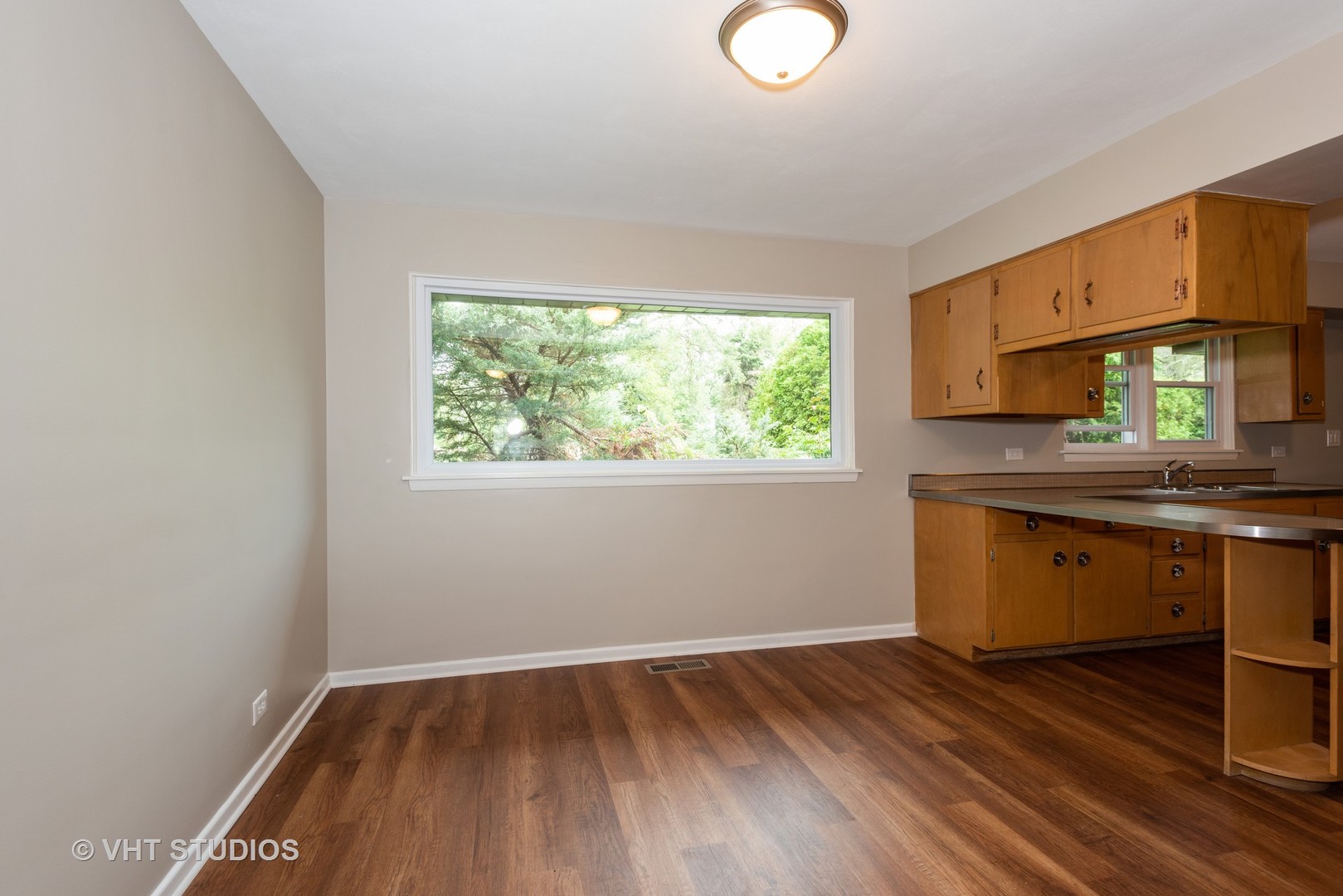 21W516 Army Trail Road Addison, IL 60101 - Photo 5 of 16