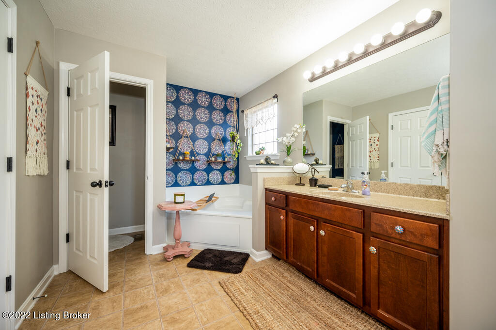 171 Autumn Ridge Drive Mount Washington, KY 40047 - Photo 30 of 79 DN2_9064