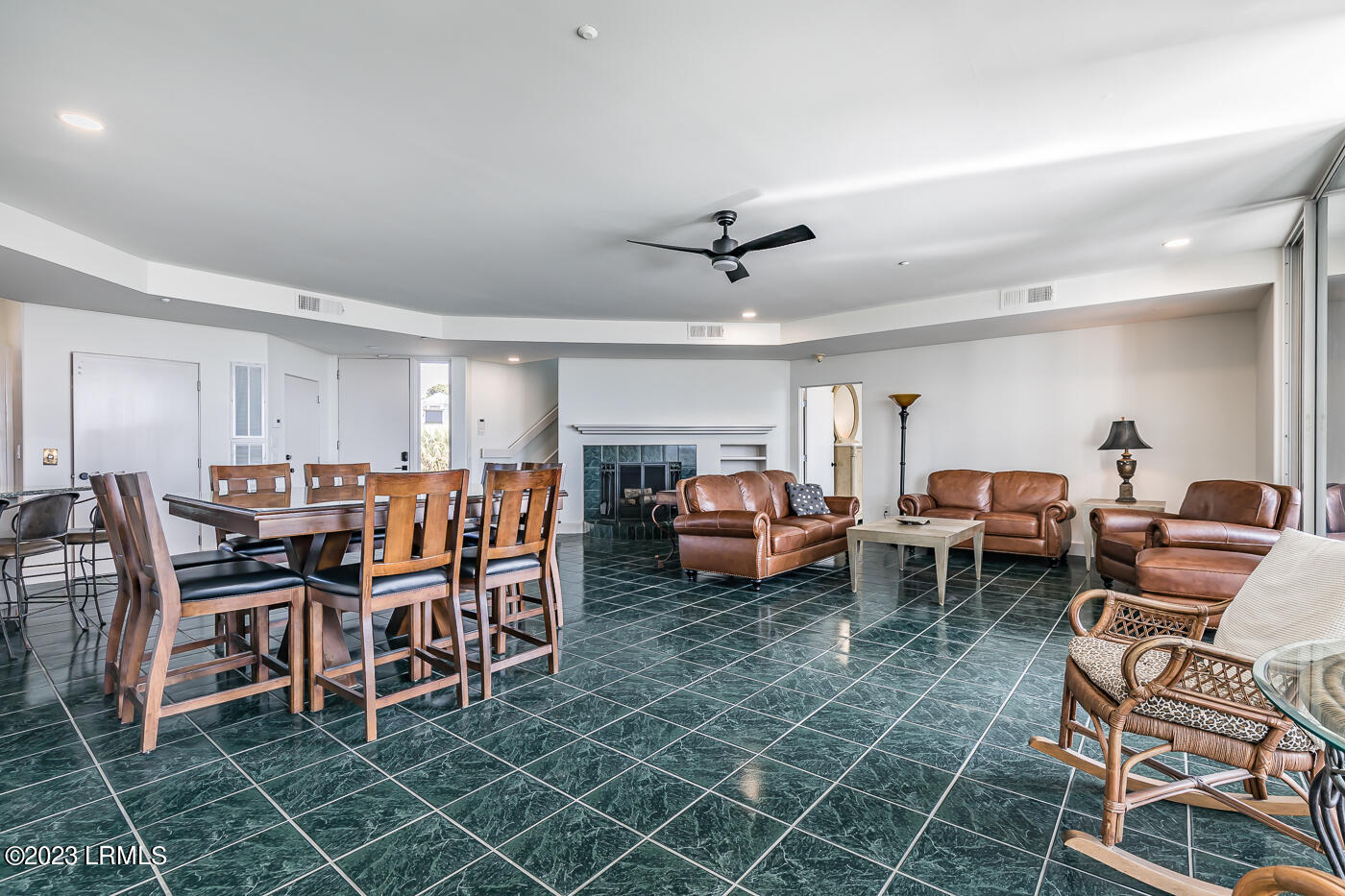 723 Pompano Road Fripp Island, SC 29920 - Photo 12 of 48 8 Living and dining area