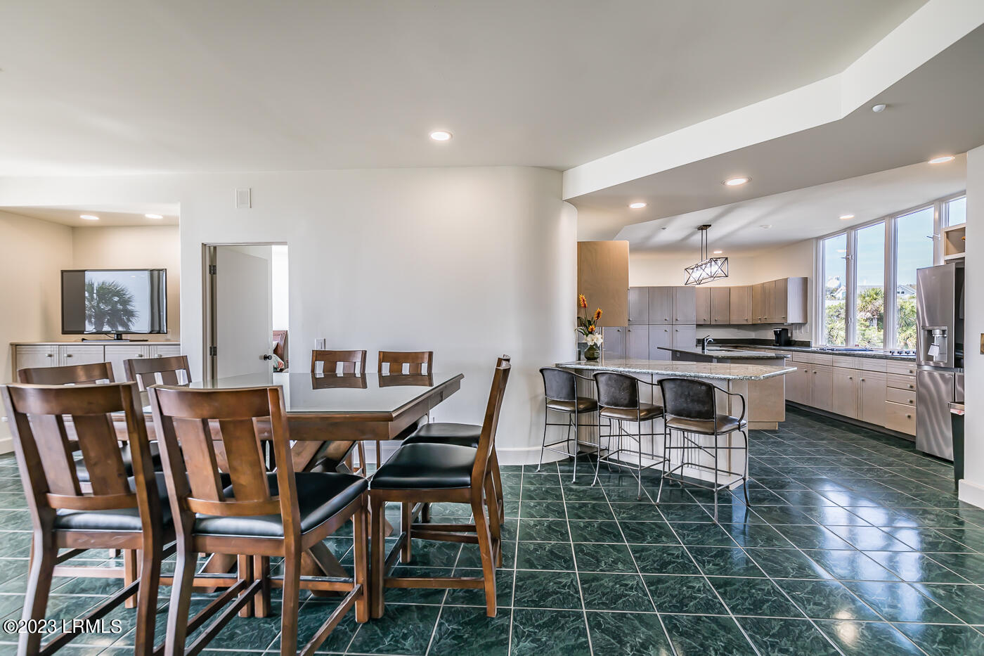 723 Pompano Road Fripp Island, SC 29920 - Photo 13 of 48 11 Dining and kitchen