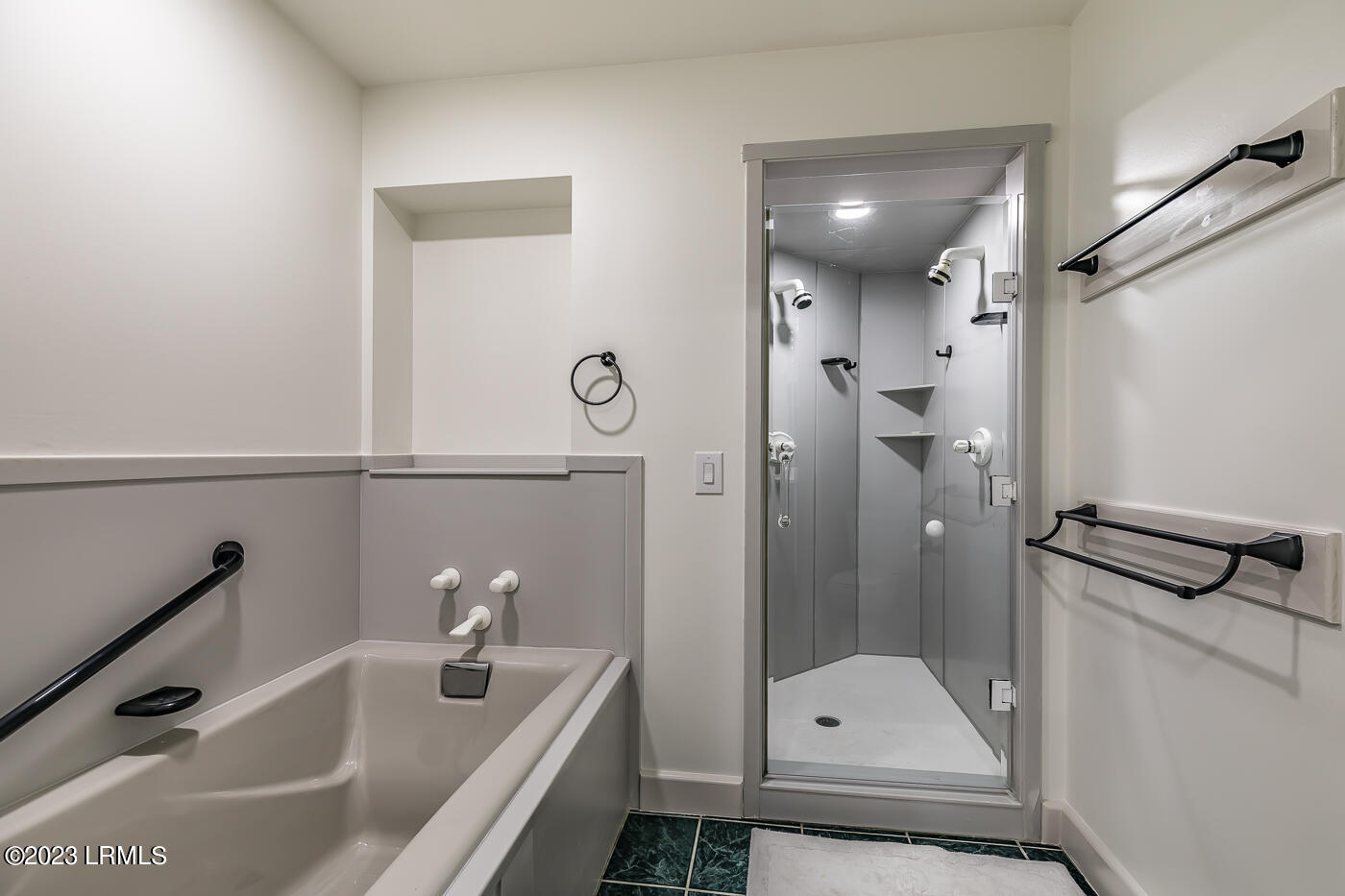 723 Pompano Road Fripp Island, SC 29920 - Photo 27 of 48 25 Primary bath