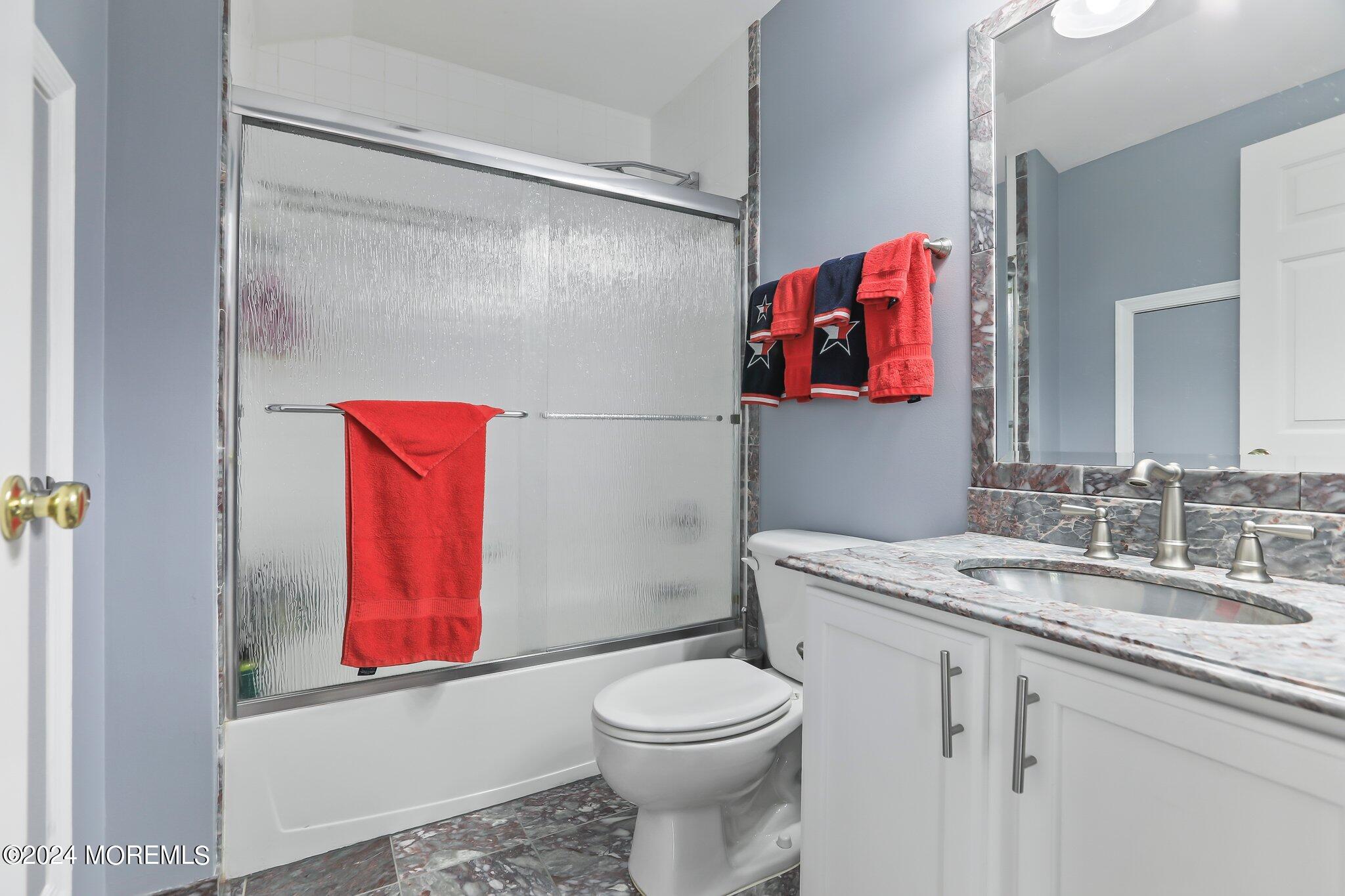 5 Bridgewater Road Farmingdale, NJ 07727 - Photo 68 of 72 En Suite Bath