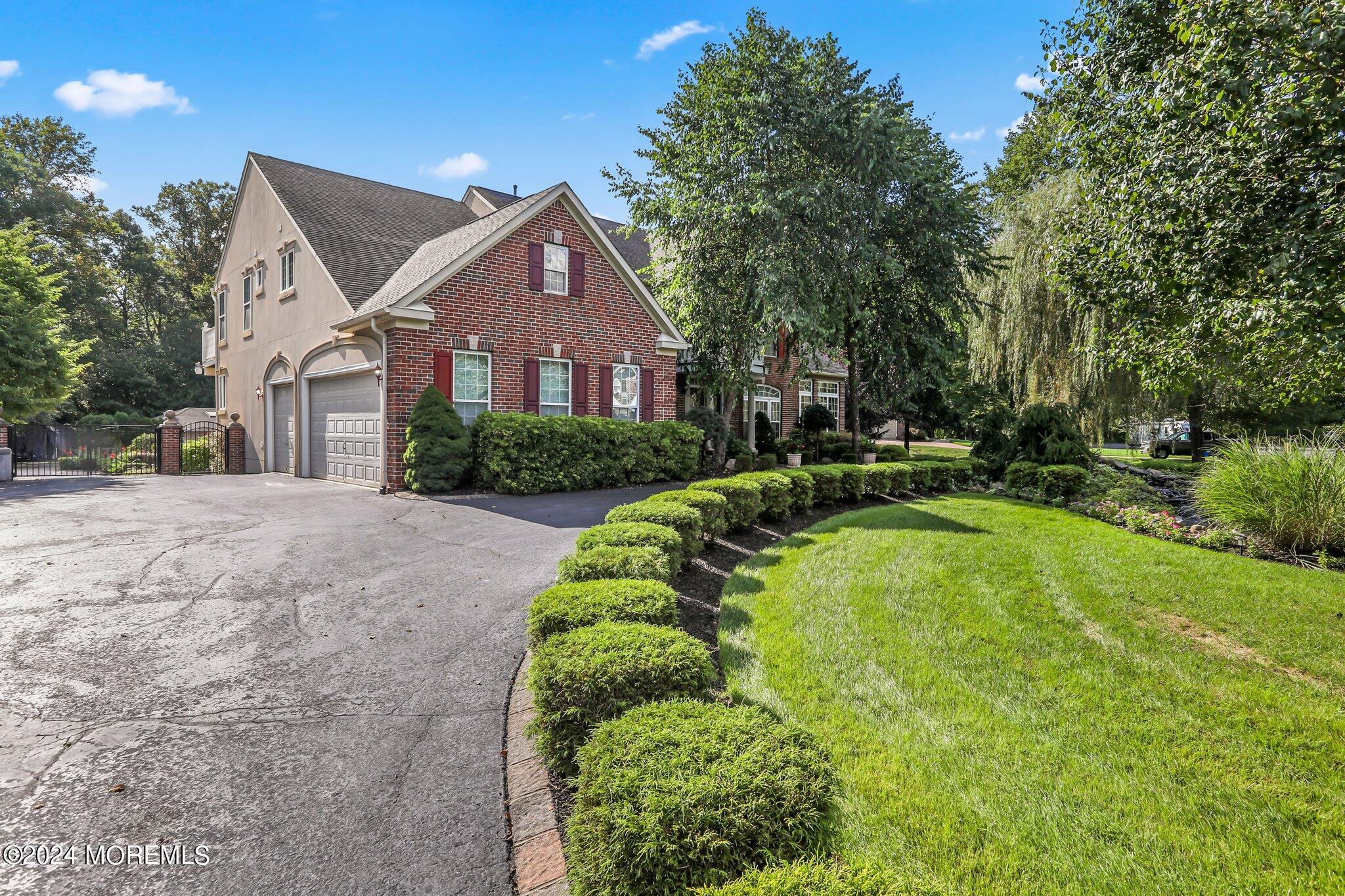 5 Bridgewater Road Farmingdale, NJ 07727 - Photo 7 of 72 Front