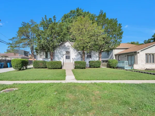 $219,900 | 14624 South Albany Avenue, Posen, IL 60469