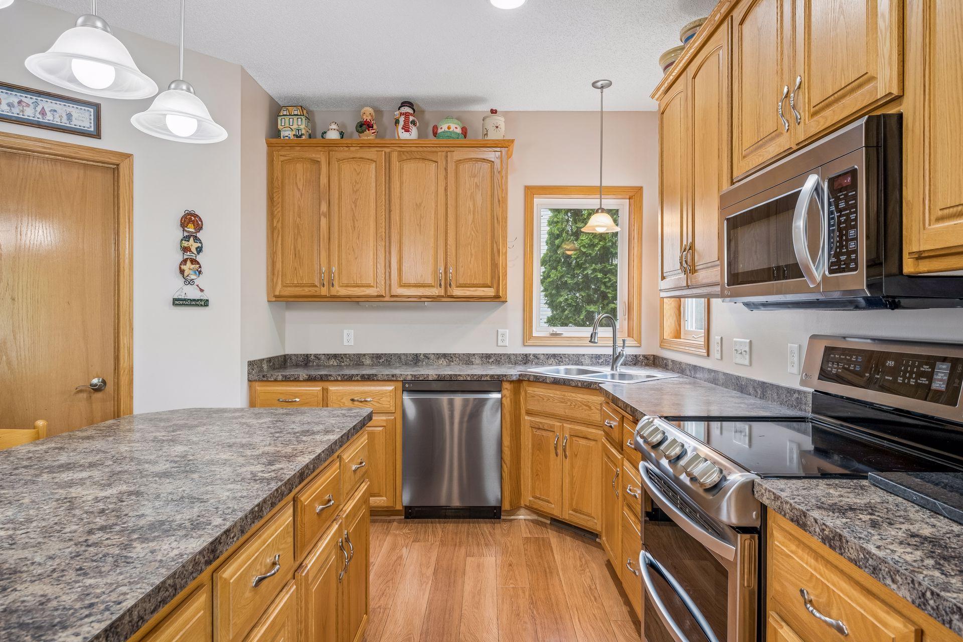 680 Kayla Lane Hanover, MN 55341 - Photo 12 of 60