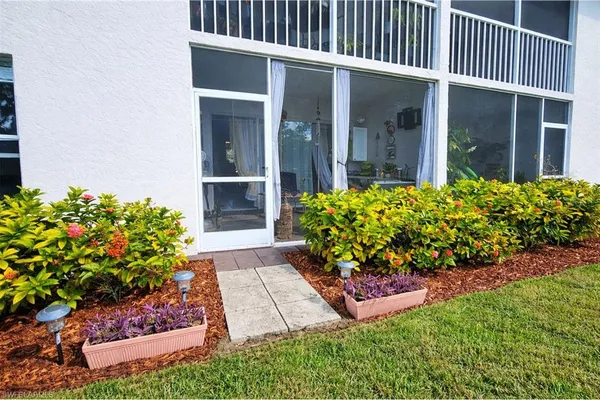 $1,900 | 1448 Churchill Circle, Unit S103, Naples, FL 34116