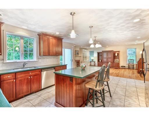 37 Morrison Road West Wakefield, MA 01880 - Photo 10 of 28 Gallery Image 10