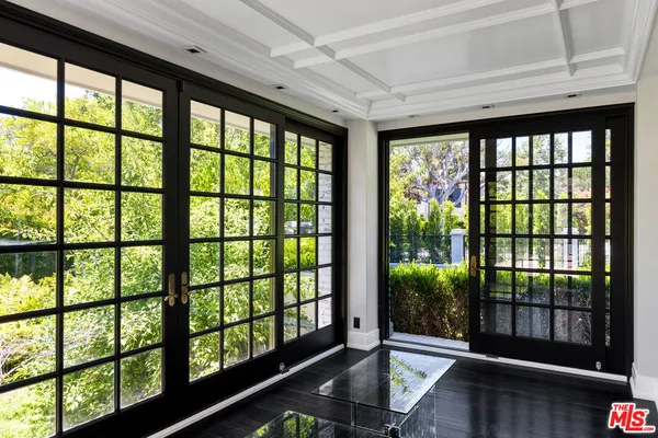 $39,950 | 908 North Rexford Drive, Beverly Hills, CA 90210