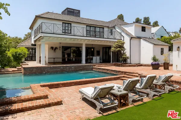 $39,950 | 908 North Rexford Drive, Beverly Hills, CA 90210