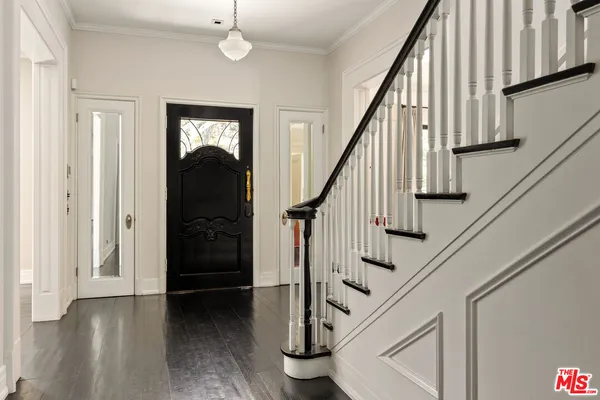 $39,950 | 908 North Rexford Drive, Beverly Hills, CA 90210