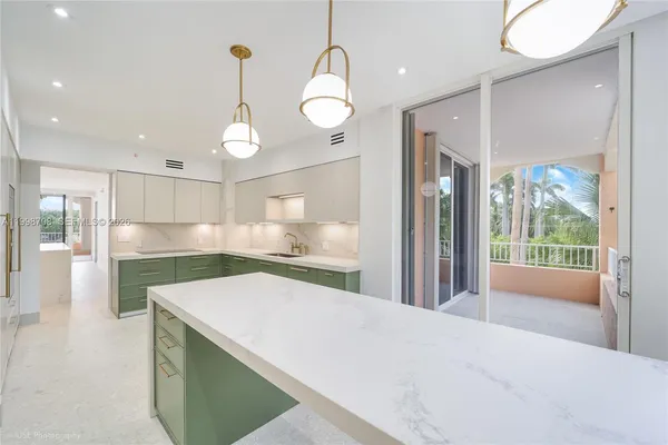 $14,000 | Lake Villa, Key Biscayne, FL 33149