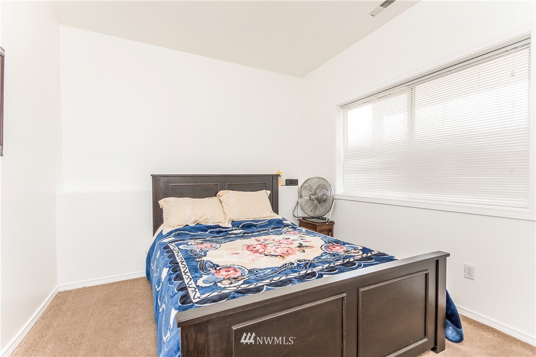 326 South 20th Place Renton, WA 98055 - Photo 17 of 25