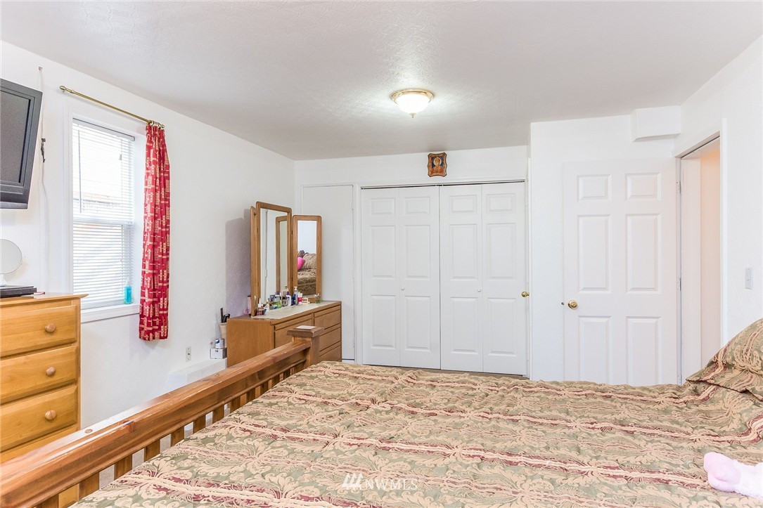 326 South 20th Place Renton, WA 98055 - Photo 18 of 25