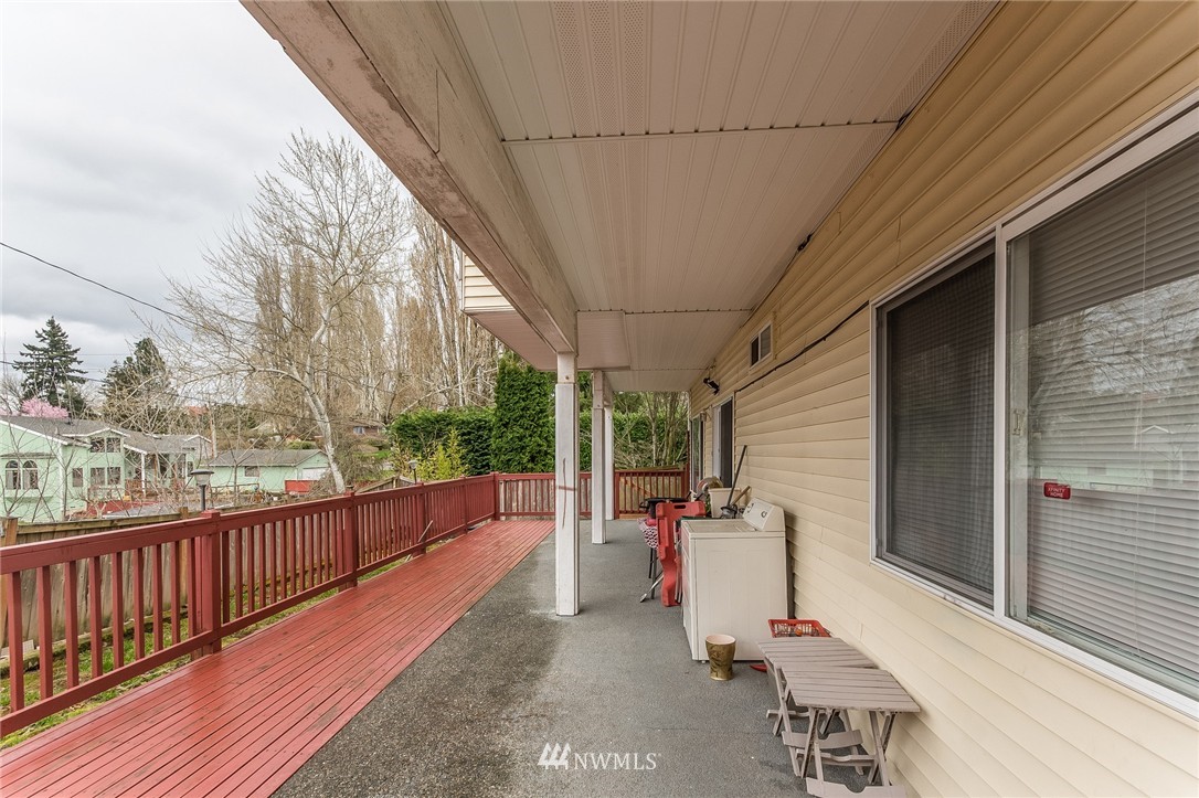 326 South 20th Place Renton, WA 98055 - Photo 20 of 25