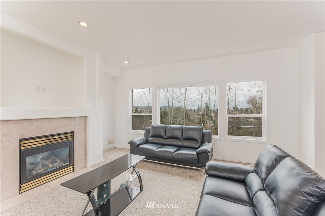 326 South 20th Place Renton, WA 98055 - Photo 6 of 25