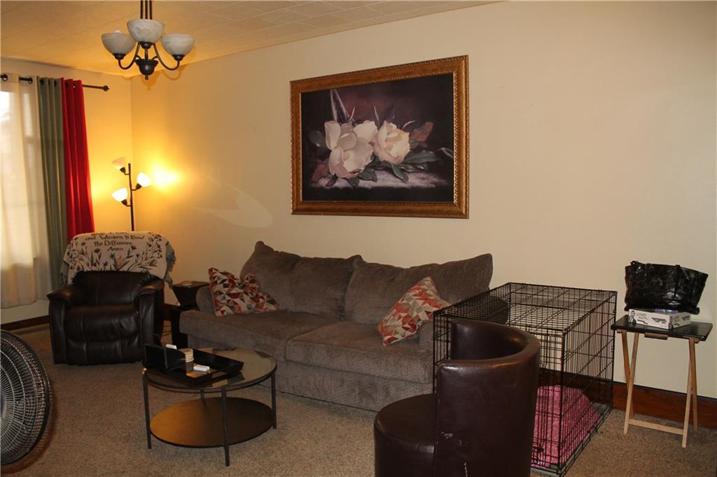 318 Ella Street McKees Rocks, PA 15136 - Photo 2 of 21 Gallery Image 2