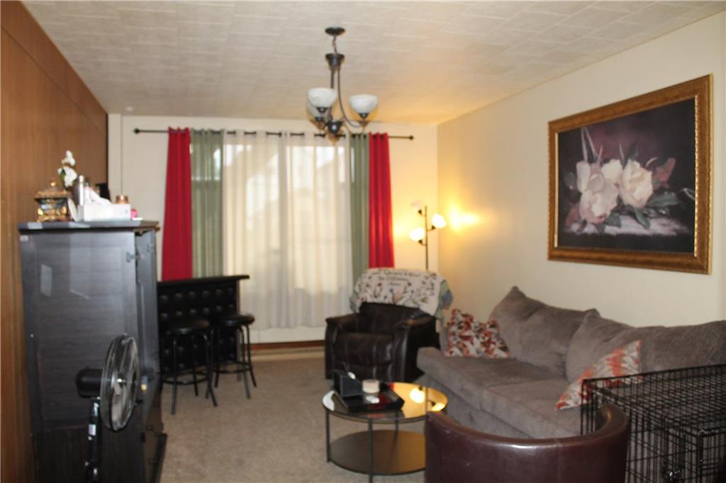 318 Ella Street McKees Rocks, PA 15136 - Photo 3 of 21 Gallery Image 3