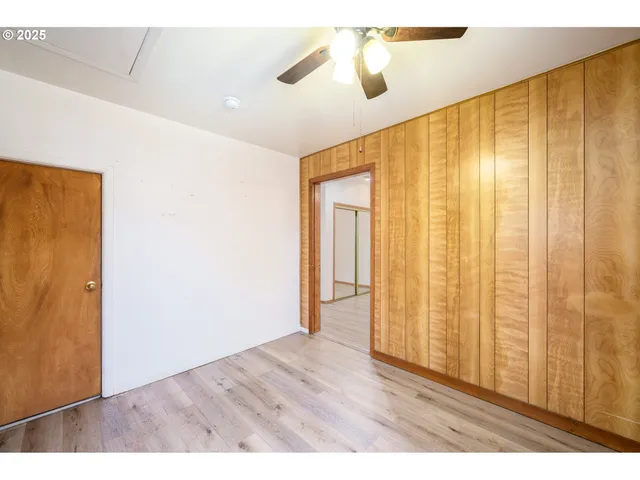 $335,000 | 1404 East 8th Street, Newberg, OR 97132