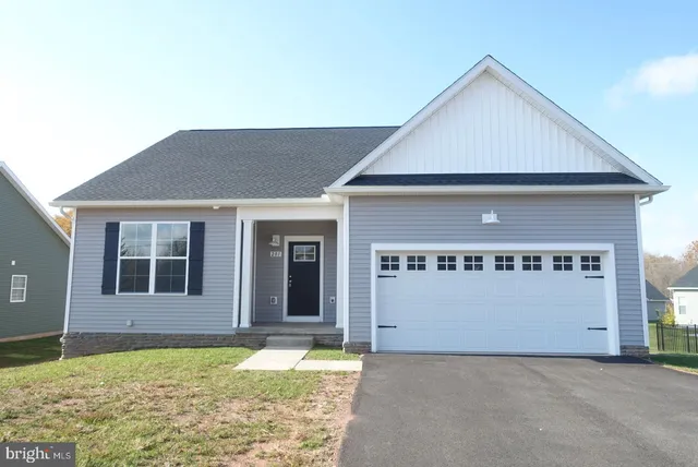 $374,850 | 201 Kinneman Road, Unit 25, Abbottstown, PA 17301