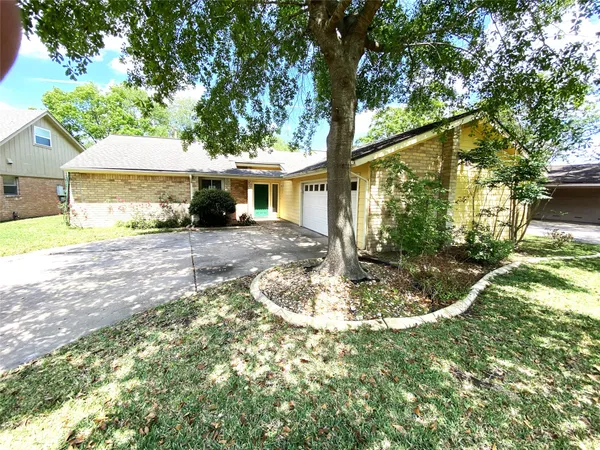 $2,100 | 22522 Smokey Hill Drive, Katy, TX 77450