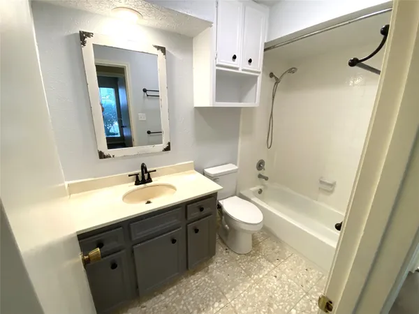 $2,100 | 22522 Smokey Hill Drive, Katy, TX 77450