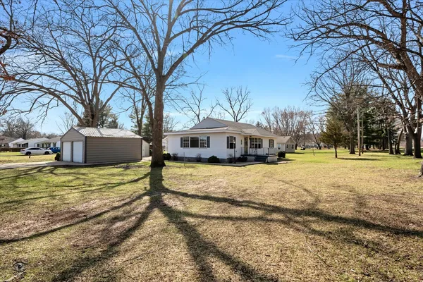 $164,900 | 3478 North 17240E Road, Momence, IL 60954