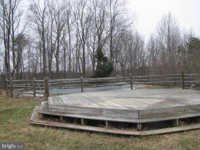 5979 Free State Road Marshall, VA 20115 - Photo 23 of 30 a view of a backyard with wooden fence